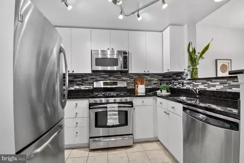 930 Wayne Ave #1302, Silver Spring, MD 20910 photo 20