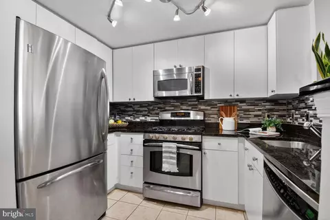 930 Wayne Ave #1302, Silver Spring, MD 20910 photo 21