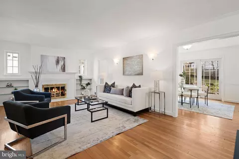 4838 Langdrum Ln, Chevy Chase, MD 20815