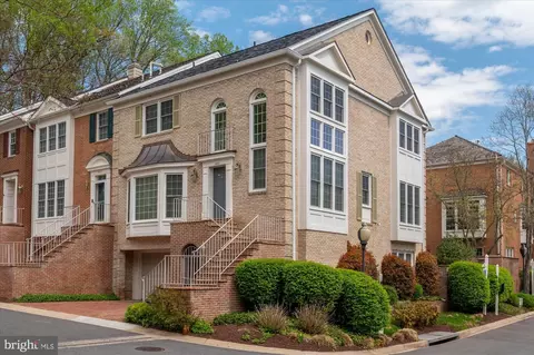 8001 Quarry Ridge Way, Bethesda, MD 20817