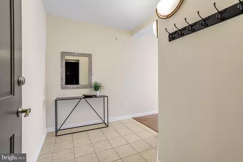 Entry Way - 930 Wayne Ave #1009, Silver Spring, MD 20910 photo 1 of 1