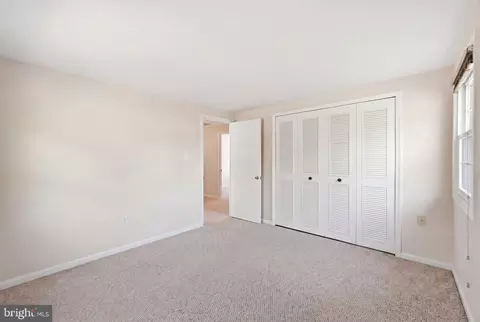 Bedroom - 3221 Beret Ln, Silver Spring, MD 20906 photo 6 of 10