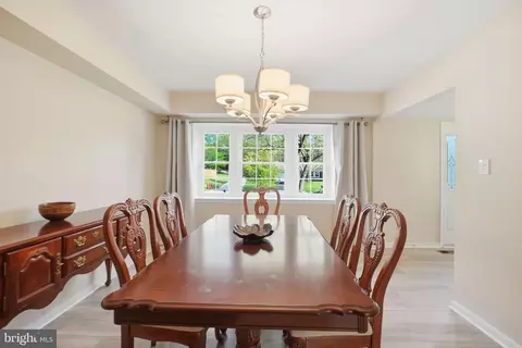 Dining - 3221 Beret Ln, Silver Spring, MD 20906 photo 2 of 3