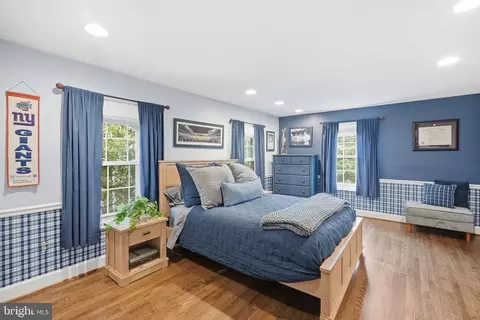 Bedroom - 1 Paddock Ct, Potomac, MD 20854 photo 3 of 8