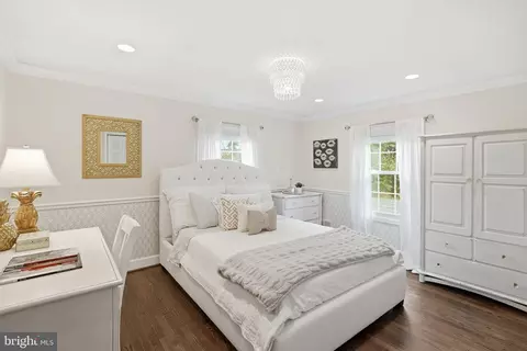 Bedroom - 1 Paddock Ct, Potomac, MD 20854 photo 5 of 8
