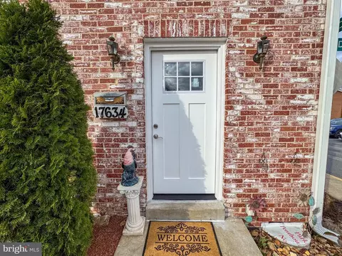 17634 Topfield Dr #13-C, Gaithersburg, MD 20877