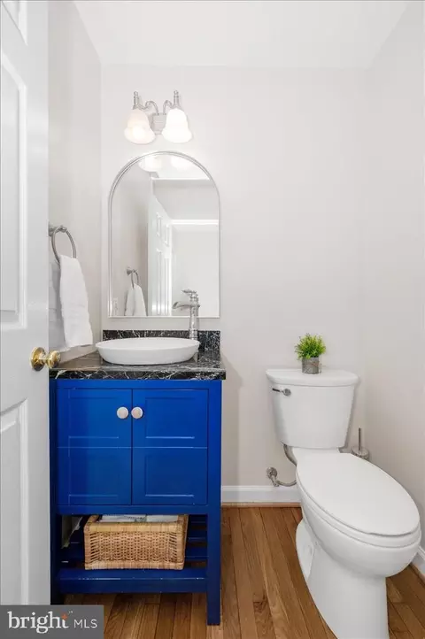 Bath - 17900 Hickman St, Poolesville, MD 20837 photo 1 of 8