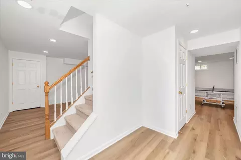 Entry Way - 17900 Hickman St, Poolesville, MD 20837 photo 6 of 6