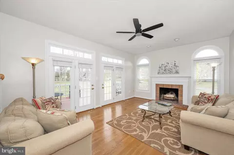 Living - 17900 Hickman St, Poolesville, MD 20837 photo 5 of 8