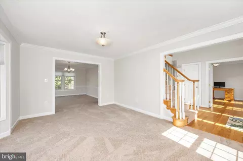 Living - 17900 Hickman St, Poolesville, MD 20837 photo 4 of 8