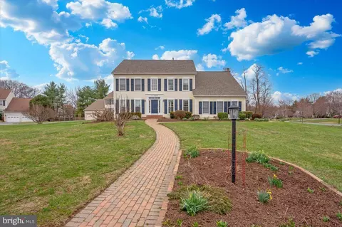 Exterior - 17900 Hickman St, Poolesville, MD 20837 photo 9 of 16