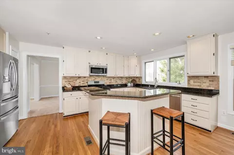 Kitchen - 17900 Hickman St, Poolesville, MD 20837 photo 1 of 8