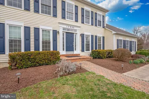 Exterior - 17900 Hickman St, Poolesville, MD 20837 photo 11 of 16