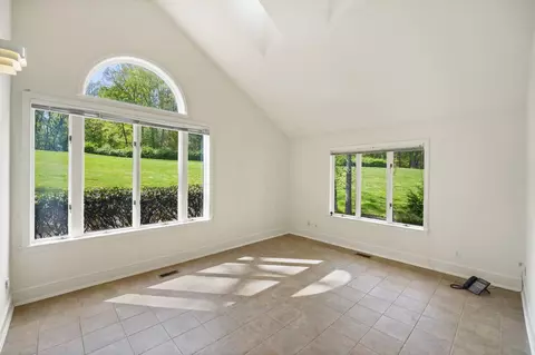 Living - 18 Pinebark Ct, Brinklow, MD 20862 photo 9 of 13