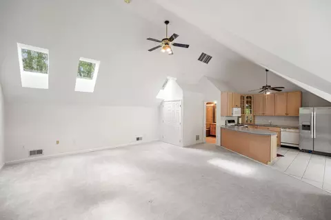 Living - 18 Pinebark Ct, Brinklow, MD 20862 photo 12 of 13