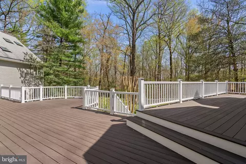 Exterior - 18 Pinebark Ct, Brinklow, MD 20862 photo 12 of 18