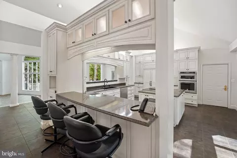 Kitchen - 18 Pinebark Ct, Brinklow, MD 20862 photo 4 of 7