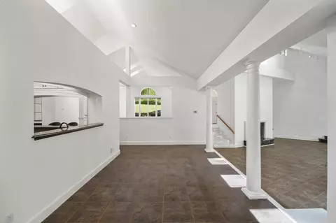 Entry Way - 18 Pinebark Ct, Brinklow, MD 20862 photo 1 of 2
