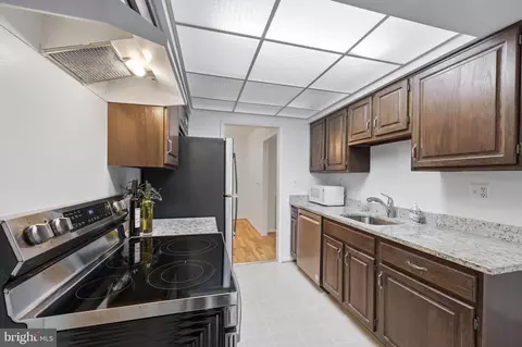 Kitchen - 15311 Pine Orchard Dr #87-2A, Silver Spring, MD 20906 photo 2 of 2