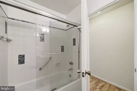 Bath - 15311 Pine Orchard Dr #87-2A, Silver Spring, MD 20906 photo 3 of 3