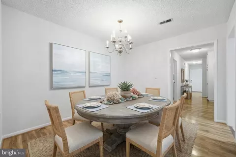 Dining - 15311 Pine Orchard Dr #87-2A, Silver Spring, MD 20906 photo 1 of 2