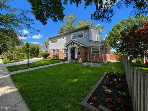 9907 Woodland Dr, Silver Spring, MD 20902