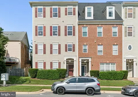 568 Orchard Ridge Dr #200, Gaithersburg, MD 20878