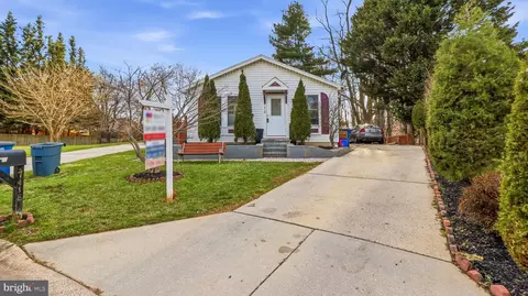 7418 Tarfside Ln, Gaithersburg, MD 20879