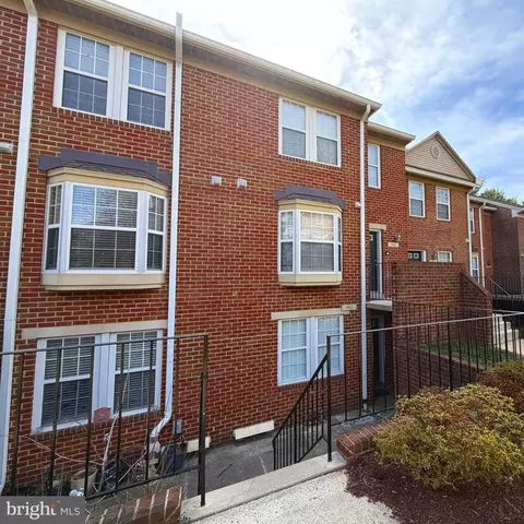 3912 Chesterwood Dr #3912, Silver Spring, MD 20906