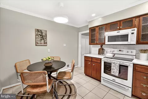 15016 Timberlake Dr, Silver Spring, MD 20905 photo 10