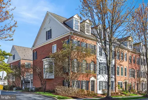 334 Casey Ln, Rockville, MD 20850