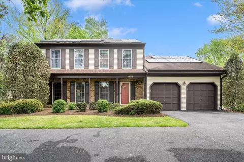 15623 Sycamore Ln, Rockville, MD 20853