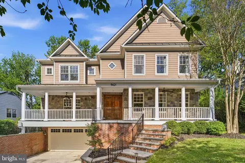 9421 Holland Ave, Bethesda, MD 20814