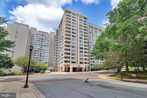 5500 Friendship Blvd #1912N, Chevy Chase, MD 20815