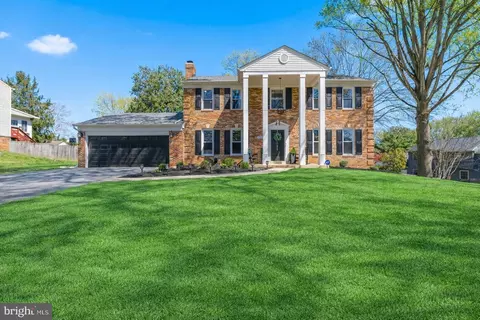 16905 Old Colony Way, Rockville, MD 20853