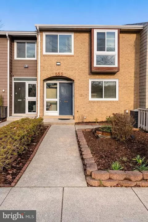 886 New Mark Esplanade, Rockville, MD 20850
