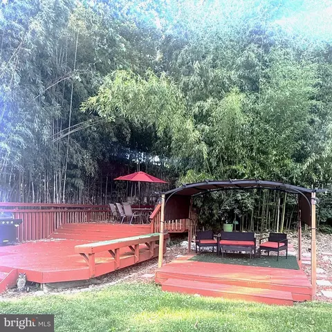 Exterior - 11321 College View Dr, Silver Spring, MD 20902 photo 6 of 15