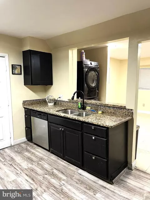 Kitchen - 11321 College View Dr, Silver Spring, MD 20902 photo 5 of 6