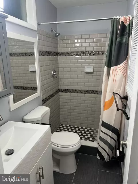 Bath - 11321 College View Dr, Silver Spring, MD 20902 photo 8 of 11