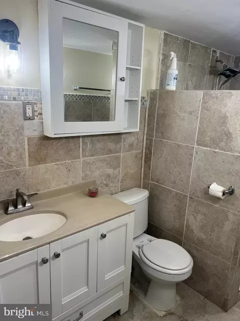 Bath - 11321 College View Dr, Silver Spring, MD 20902 photo 11 of 11