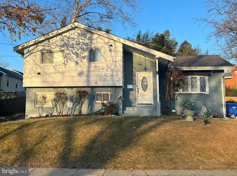 Exterior - 11321 College View Dr, Silver Spring, MD 20902 photo 1 of 14
