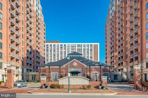 11710 Old Georgetown Rd #1618, Rockville, MD 20852