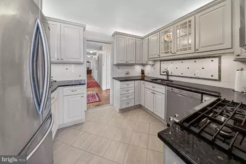 5500 Friendship Blvd #1423N & 1424N, Chevy Chase, MD 20815