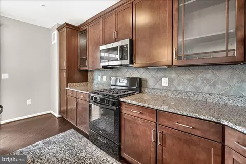 Kitchen - 3911 Doc Berlin Dr #37, Silver Spring, MD 20906 photo 7 of 7