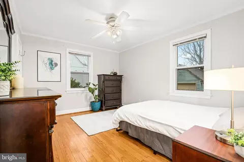 Bedroom - 10149 Sutherland Rd, Silver Spring, MD 20901 photo 1 of 7