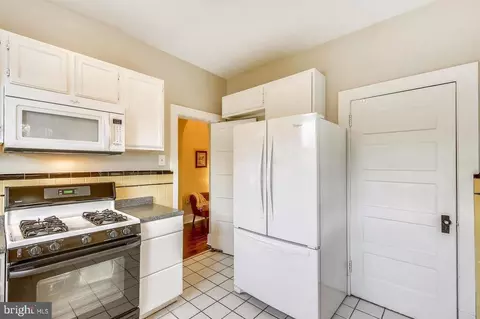 Kitchen - 746 Thayer Ave, Silver Spring, MD 20910 photo 2 of 4