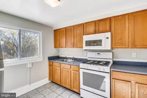 Kitchen - 746 Thayer Ave, Silver Spring, MD 20910 photo 3 of 4