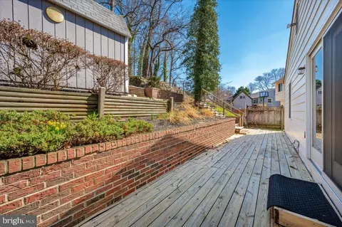 Exterior - 11852 Huggins Dr, Silver Spring, MD 20902 photo 5 of 21