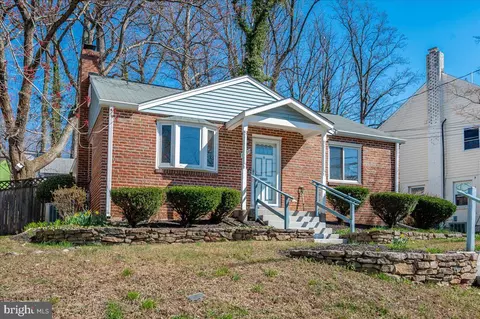 Exterior - 11852 Huggins Dr, Silver Spring, MD 20902 photo 18 of 21