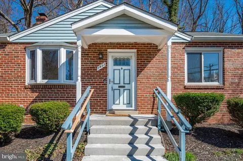 Exterior - 11852 Huggins Dr, Silver Spring, MD 20902 photo 21 of 21